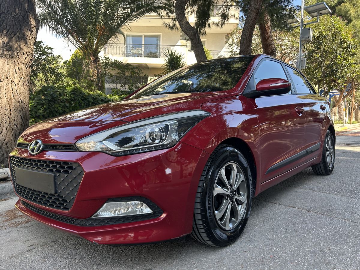 HYUNDAI i20 2018