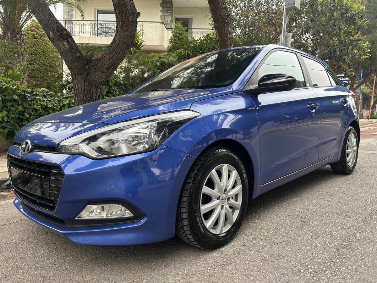 HYUNDAI i20 2018