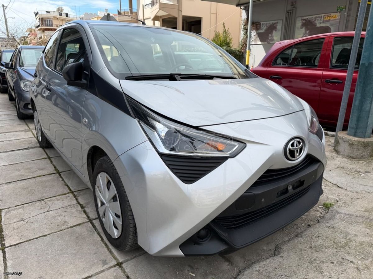 TOYOTA AYGO 2021