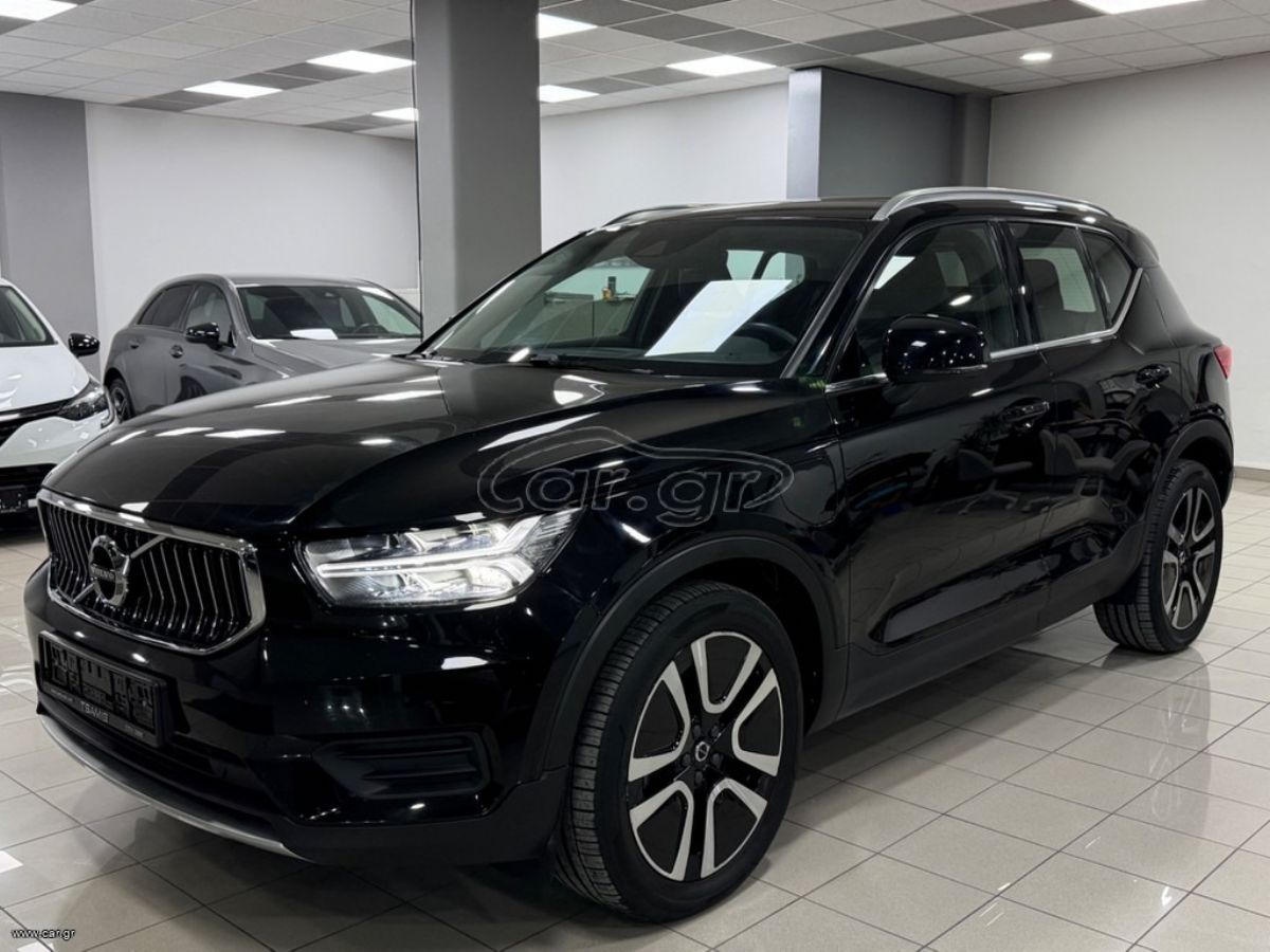 VOLVO XC 40 2022