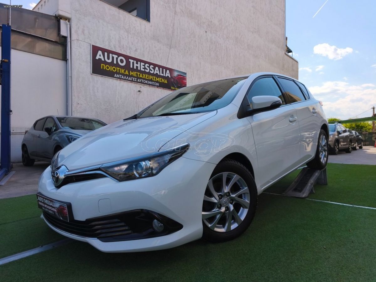 TOYOTA AURIS 2017