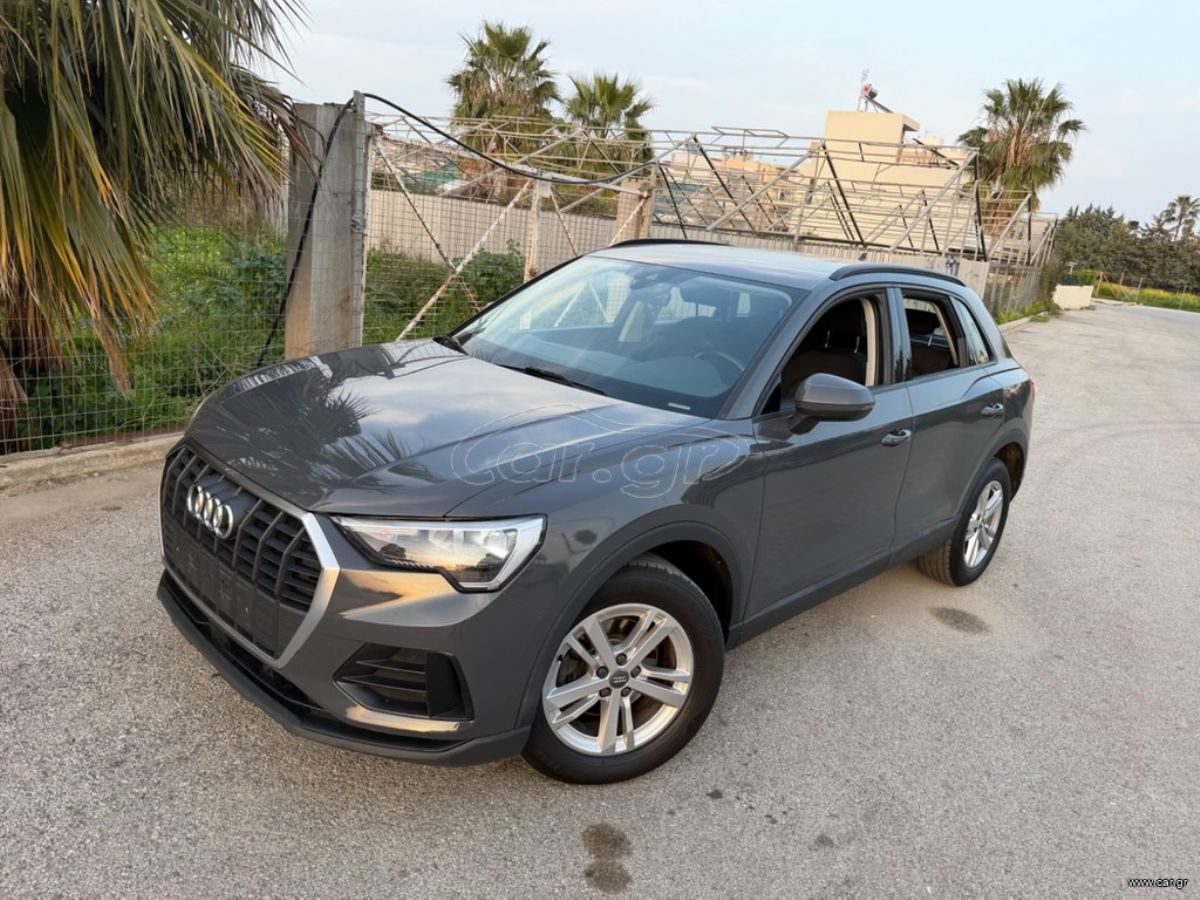 AUDI Q3 2021