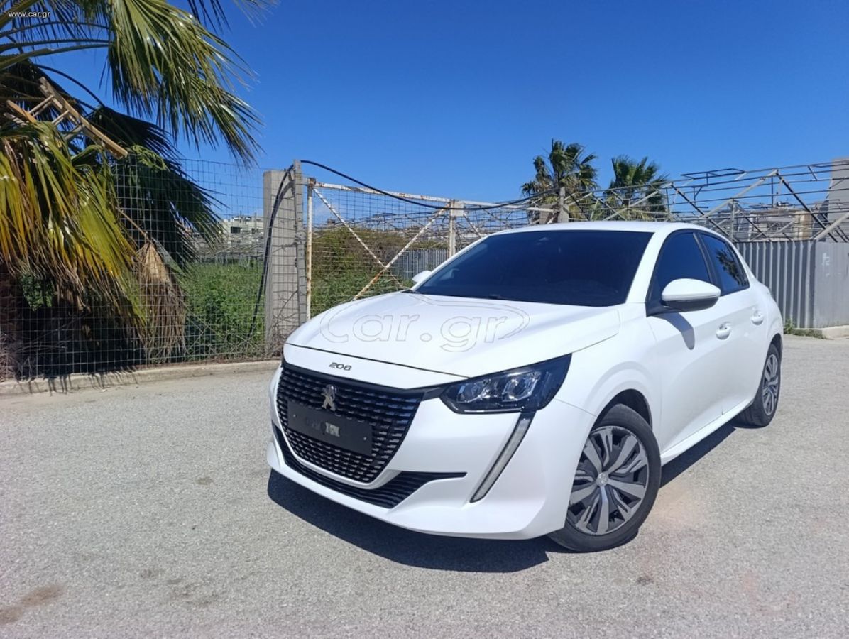 PEUGEOT 208 2021