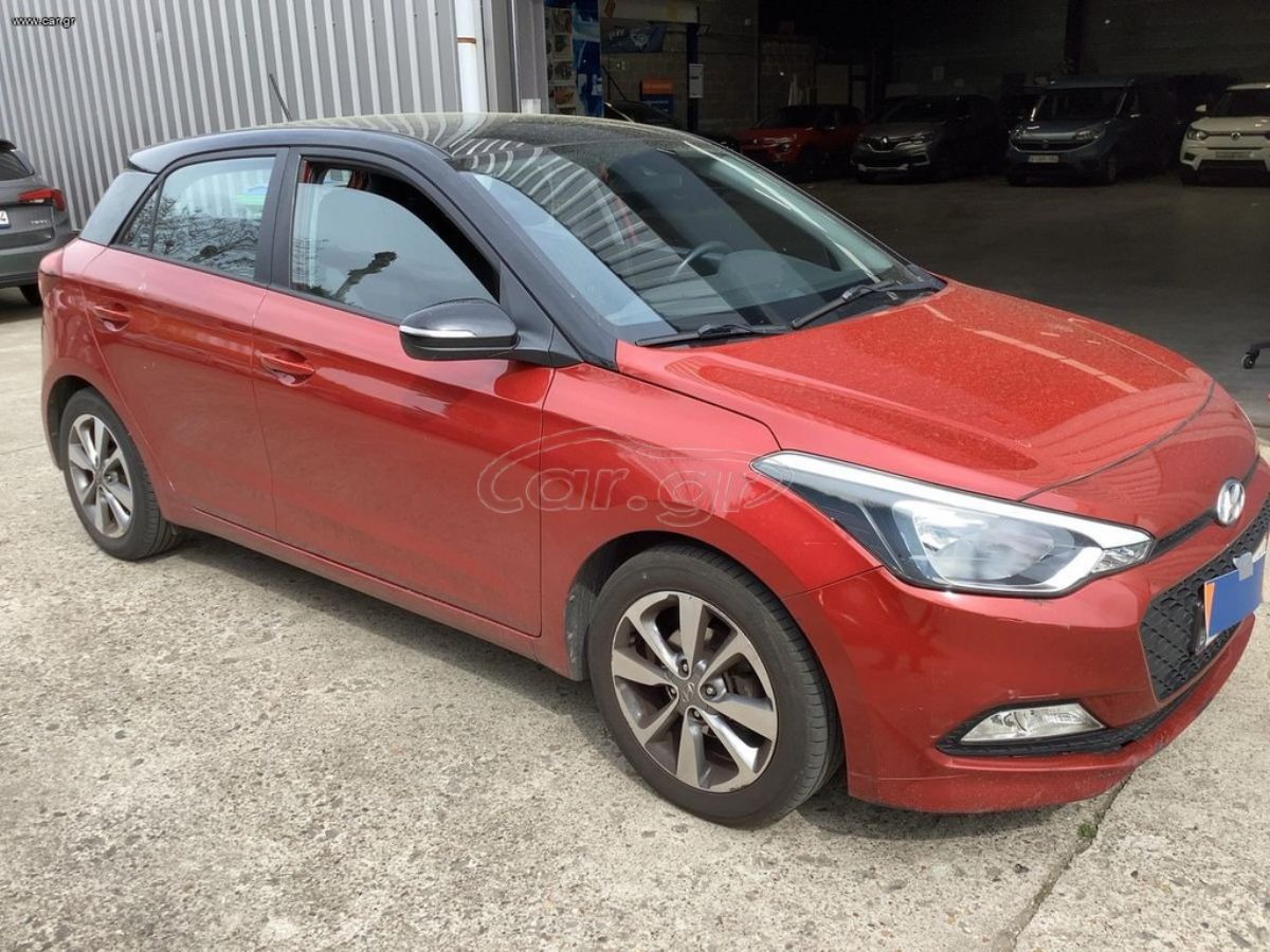 HYUNDAI i20 2017