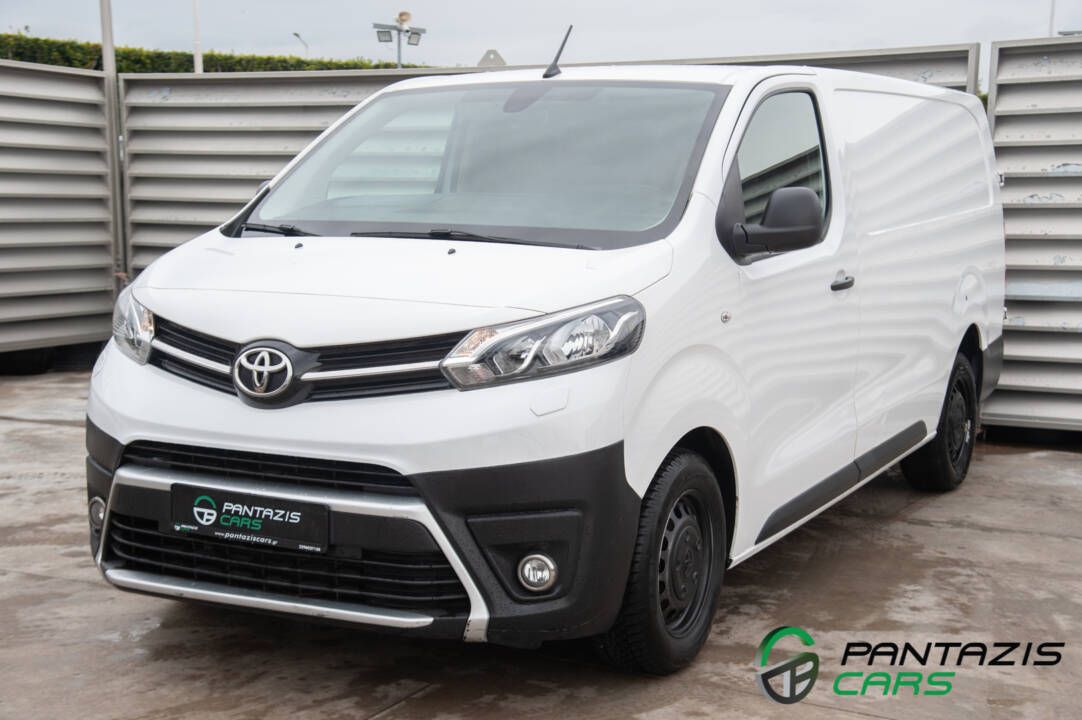 TOYOTA PROACE 2022