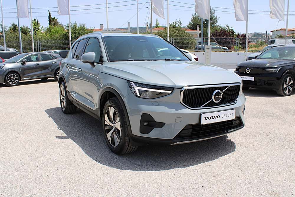 VOLVO XC 40 2024