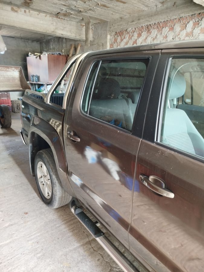 VW AMAROK 2011