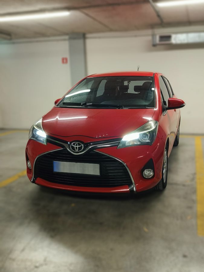 TOYOTA YARIS 2014
