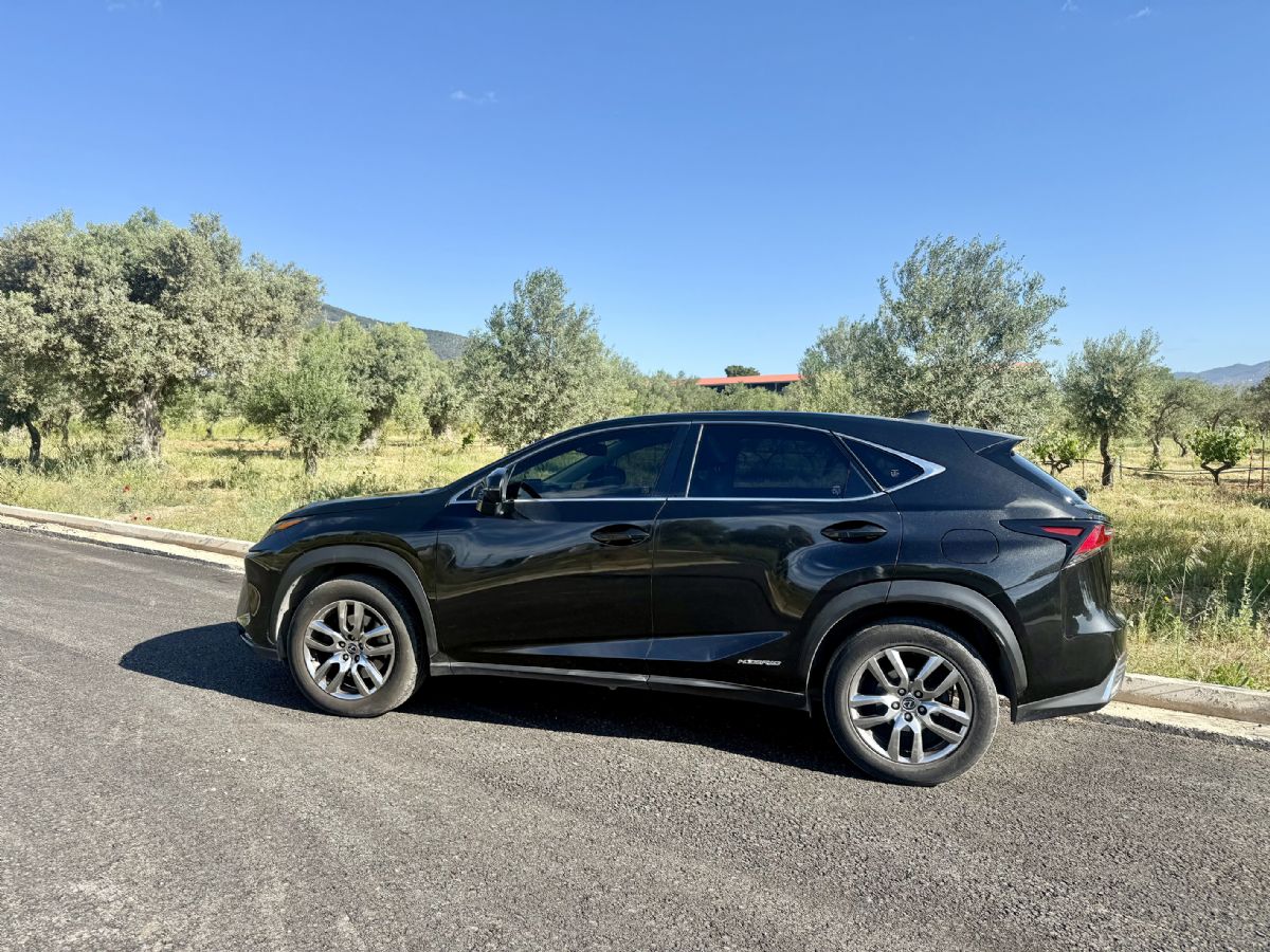 LEXUS NX 300H 2017