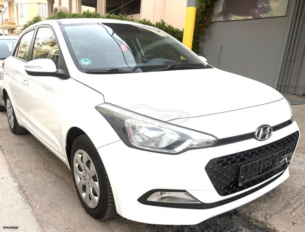 HYUNDAI i20 2017