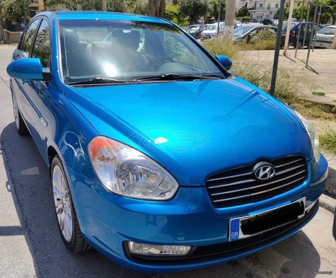 HYUNDAI ACCENT 2010