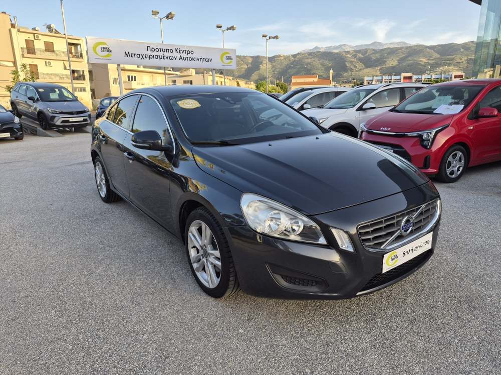 VOLVO S60 2013