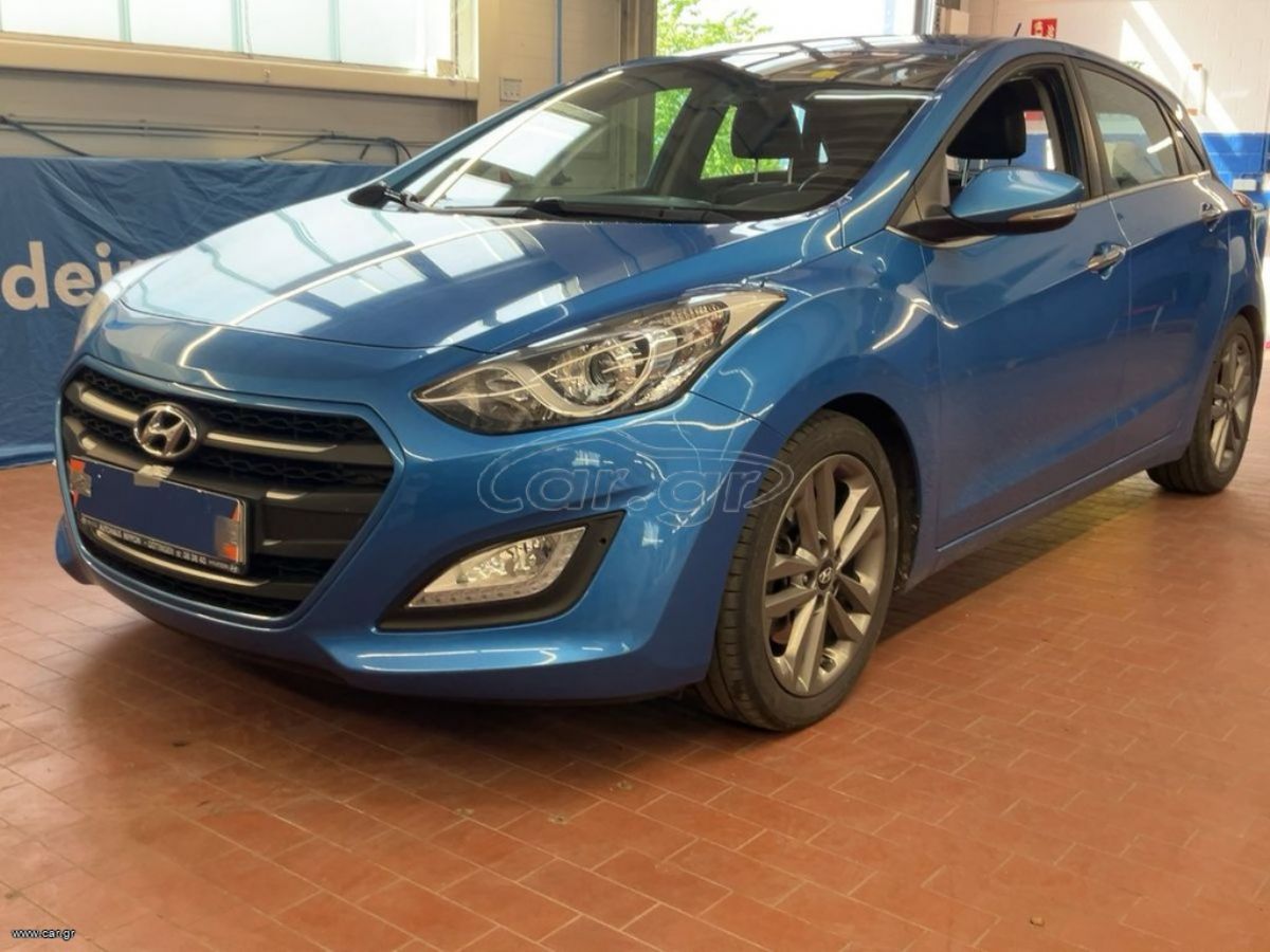 HYUNDAI i30 2015