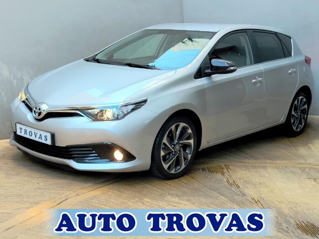 TOYOTA AURIS 2016