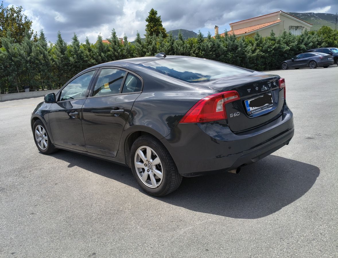 VOLVO S60 2013