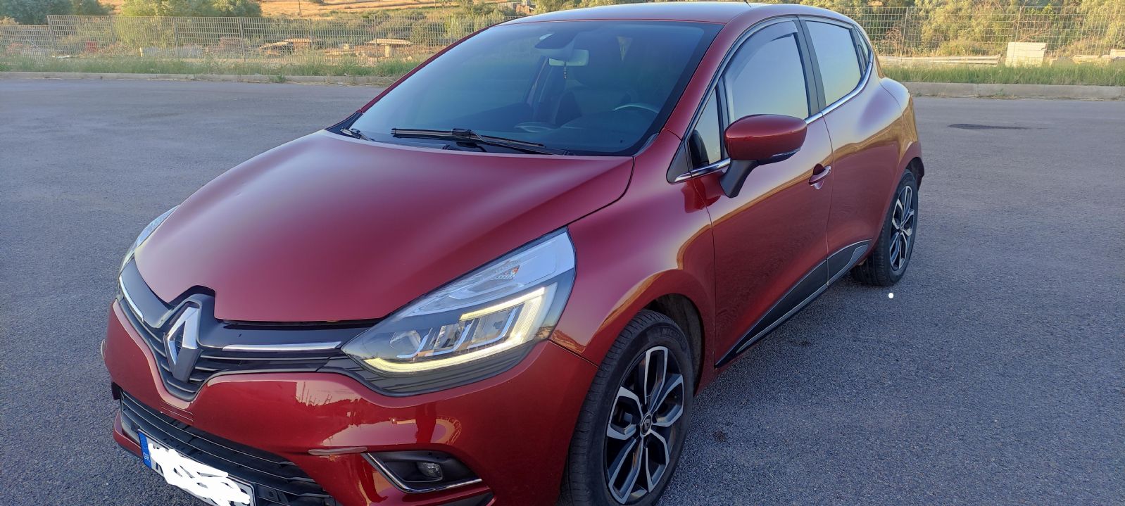RENAULT CLIO 2019