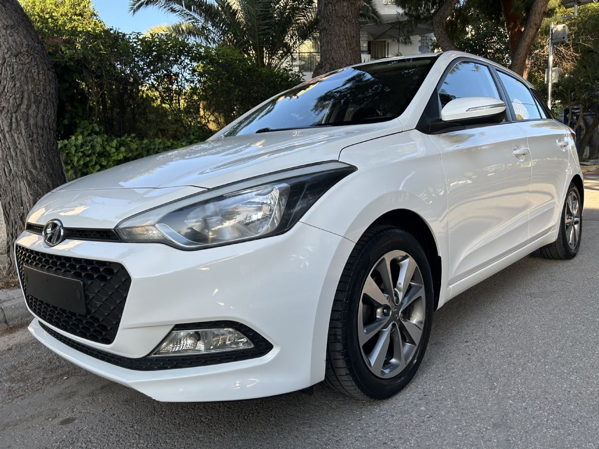 HYUNDAI i20 2016