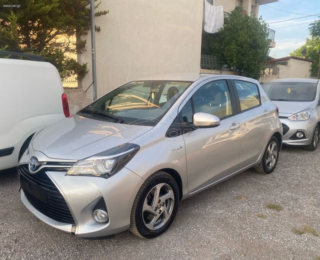 TOYOTA YARIS 2016