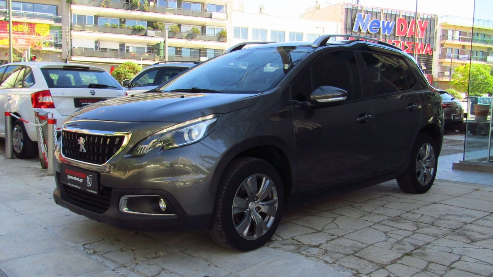 PEUGEOT 2008 2017