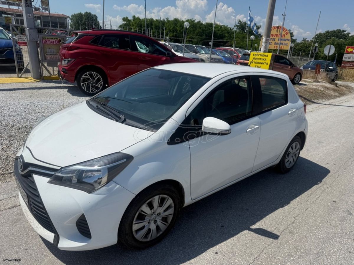 TOYOTA YARIS 2016