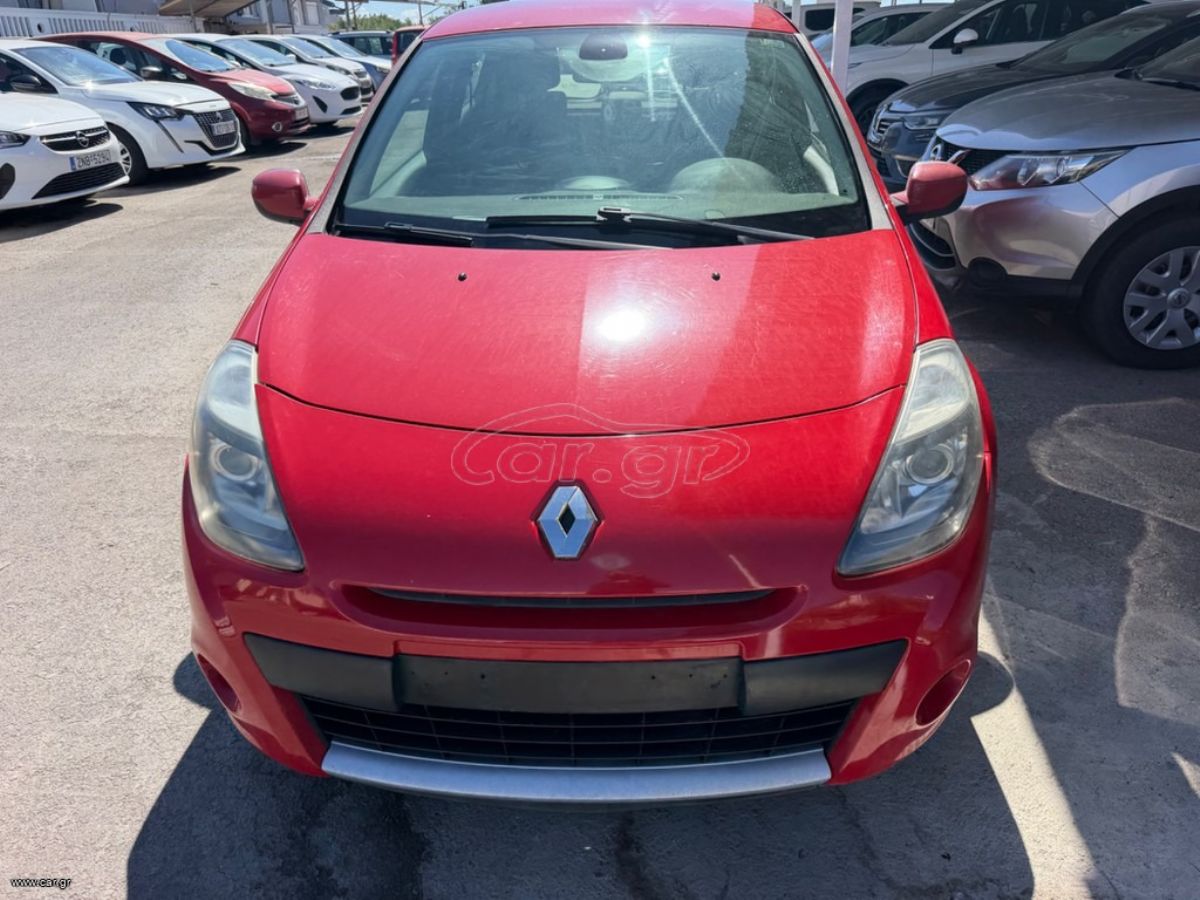 RENAULT CLIO 2010