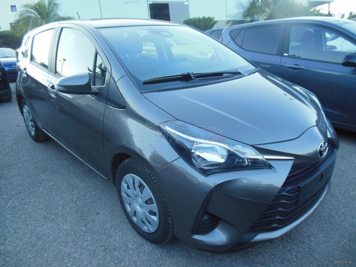 TOYOTA YARIS 2017