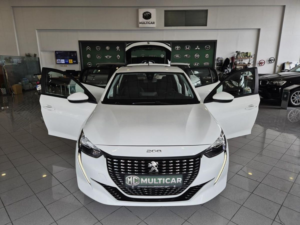 PEUGEOT 208 2021
