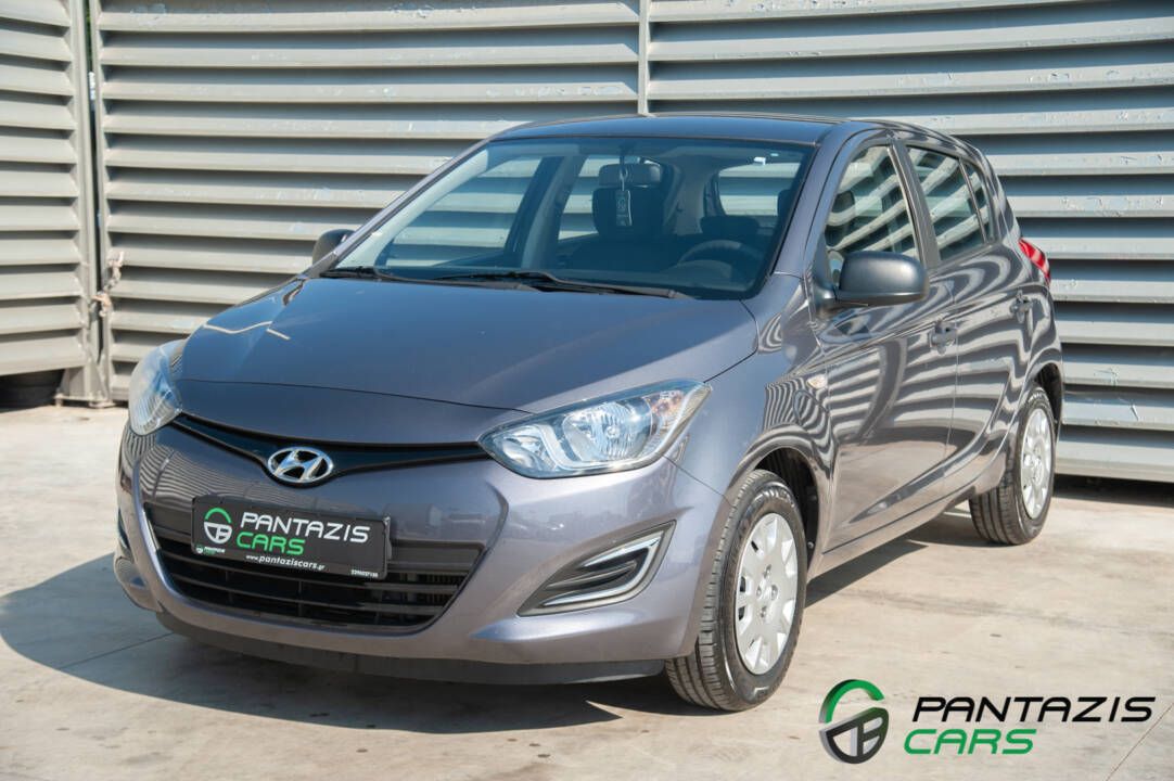 HYUNDAI i20 2015