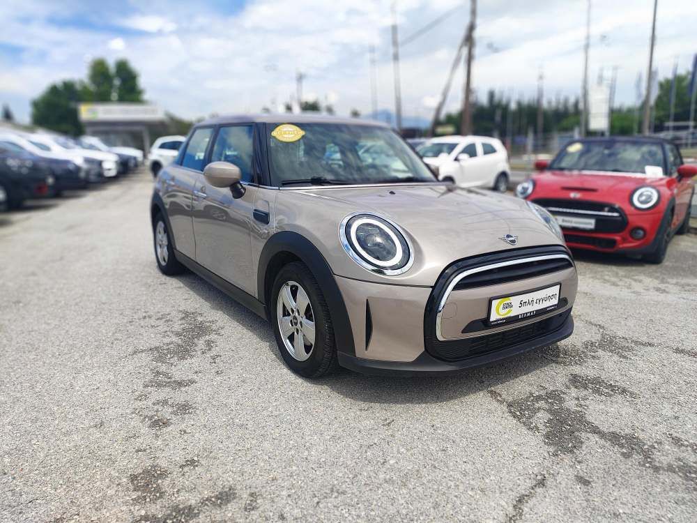 MINI ONE 2022