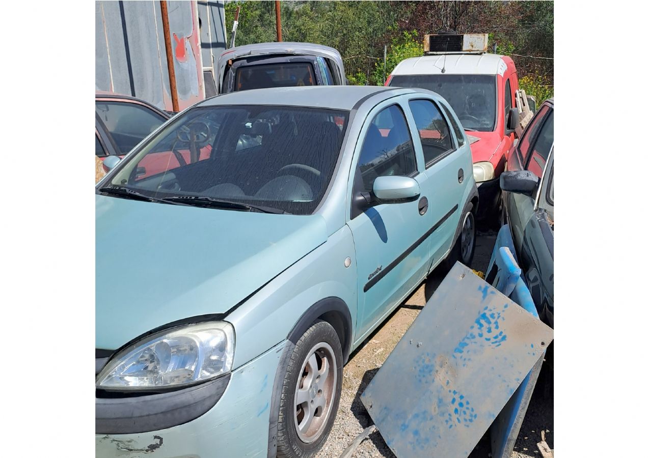 OPEL CORSA 2001