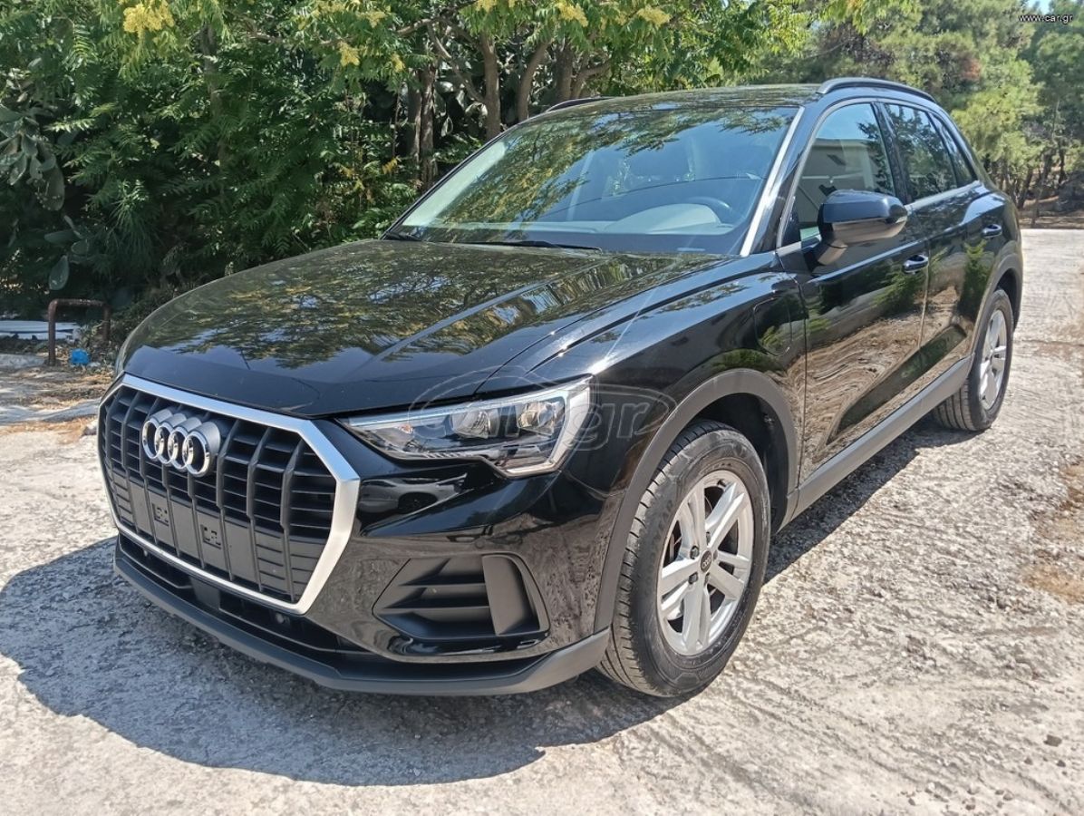 AUDI Q3 2021