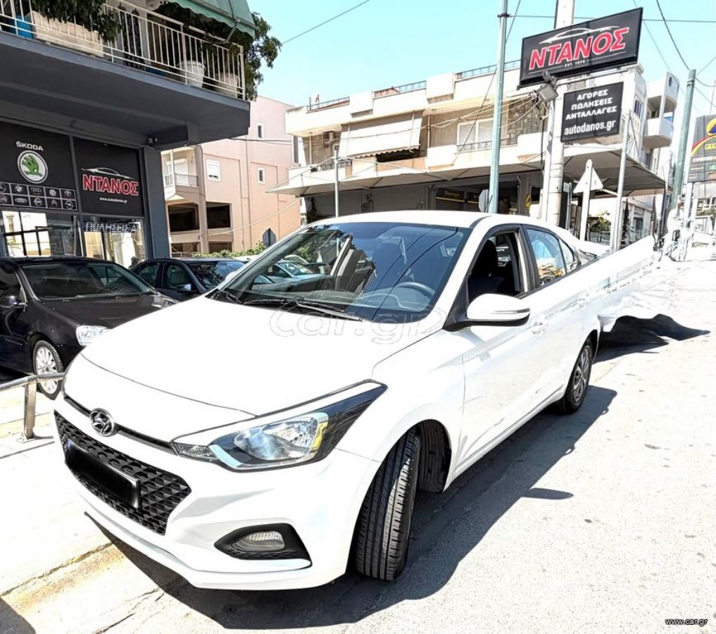 HYUNDAI i20 2019