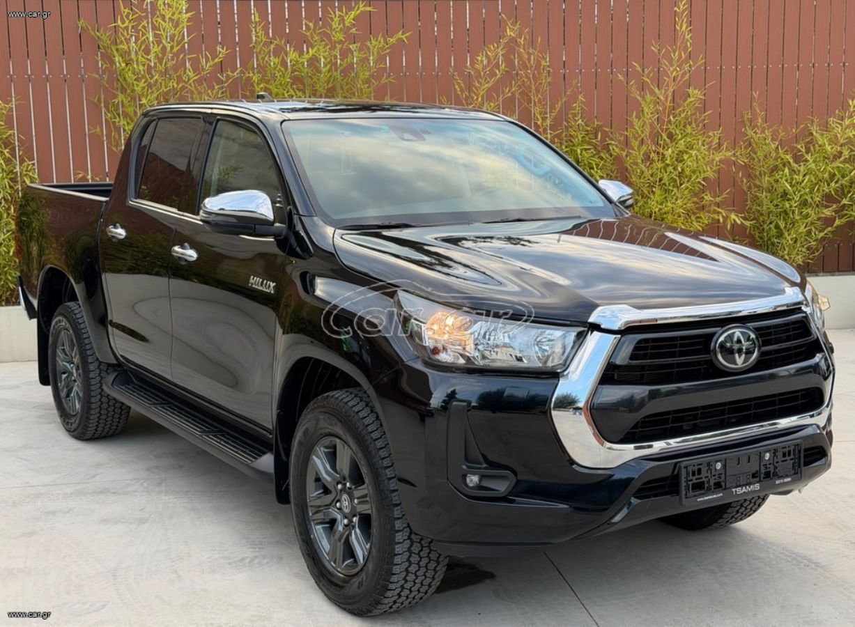 TOYOTA HILUX 2022