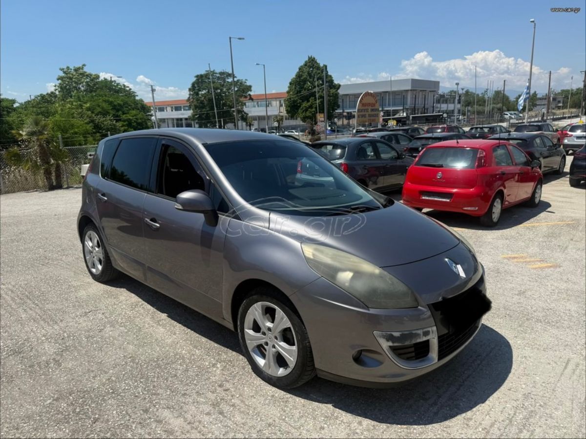 RENAULT SCENIC 2011