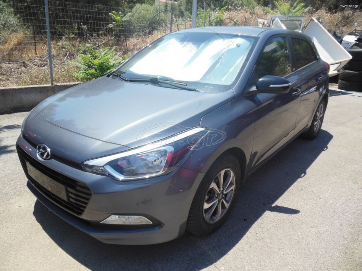 HYUNDAI i20 2018