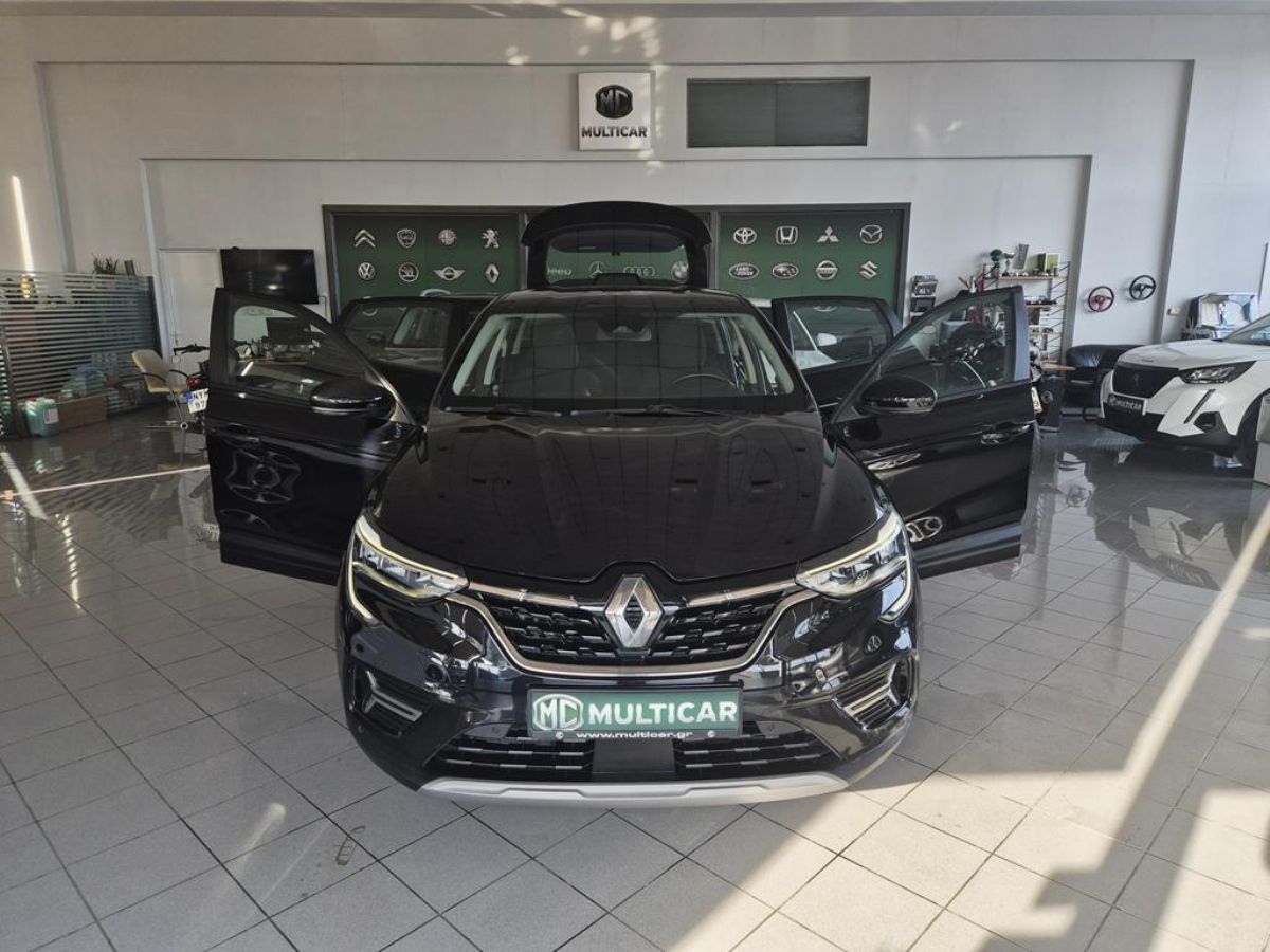 RENAULT  2022