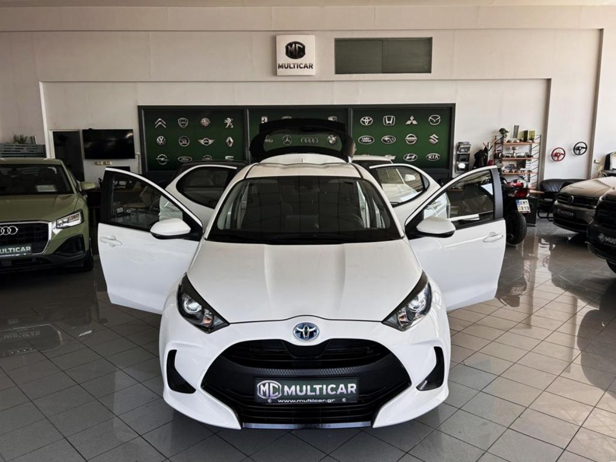 TOYOTA YARIS 2022