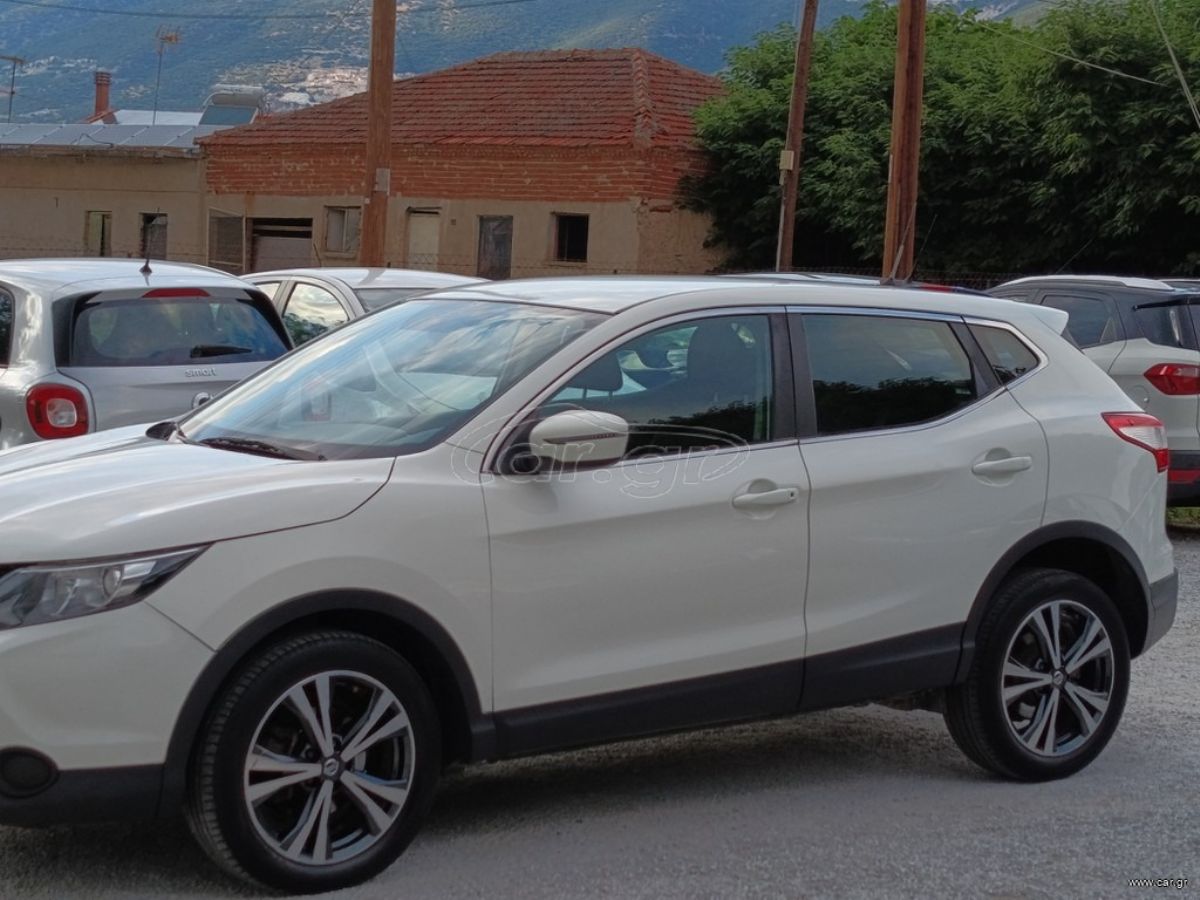NISSAN QASHQAI 2016