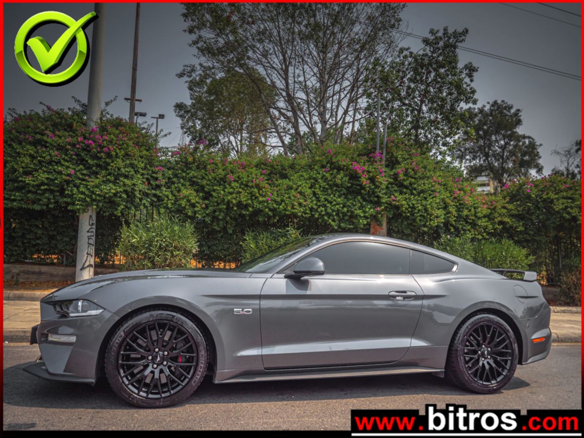 FORD MUSTANG 2023