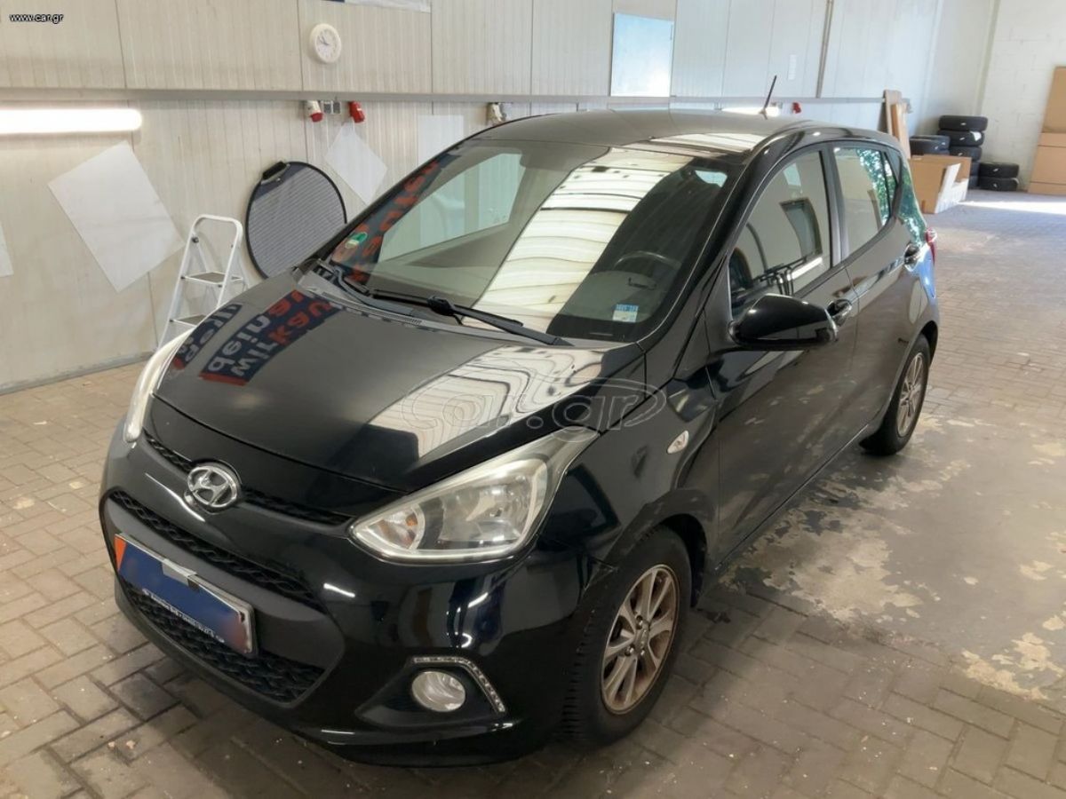 HYUNDAI i10 2016