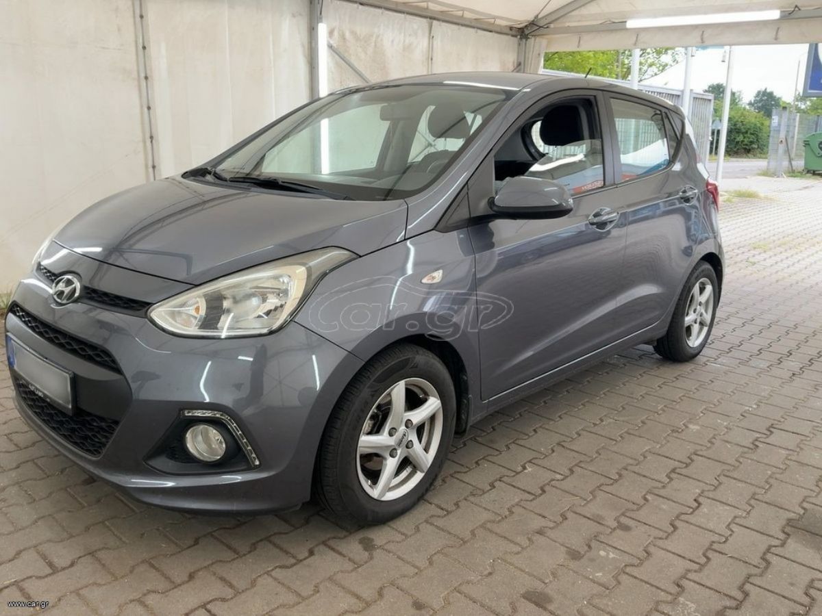 HYUNDAI i10 2015