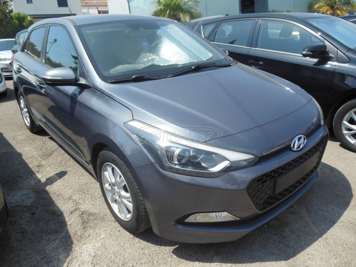 HYUNDAI i20 2017