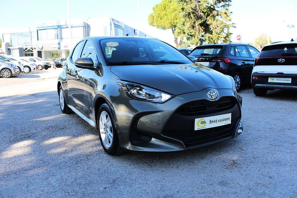 TOYOTA YARIS 2023