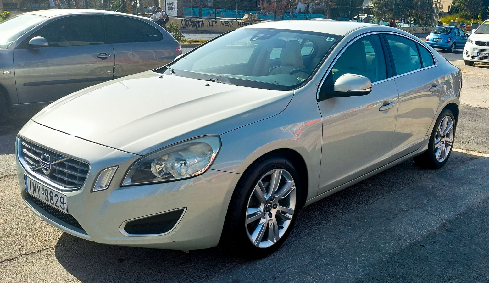 VOLVO S60 2012
