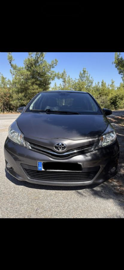 TOYOTA YARIS 2012