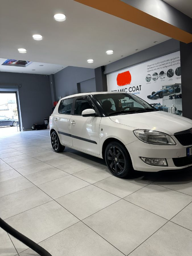 SKODA FABIA 2011