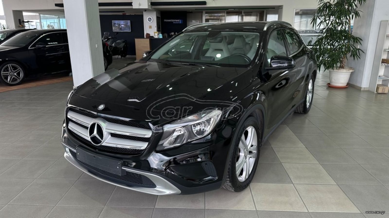 MERCEDES GLA 180 2015