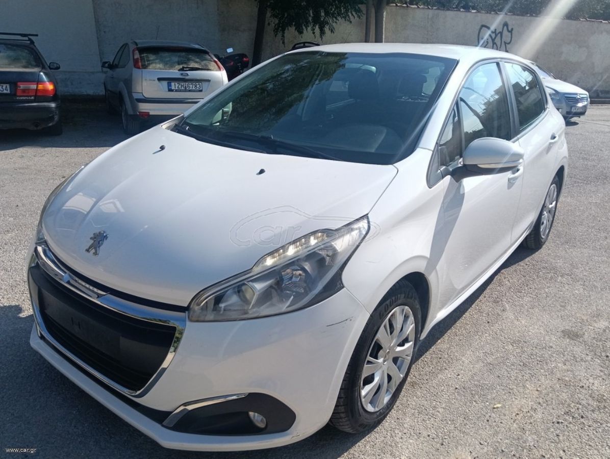 PEUGEOT 208 2017
