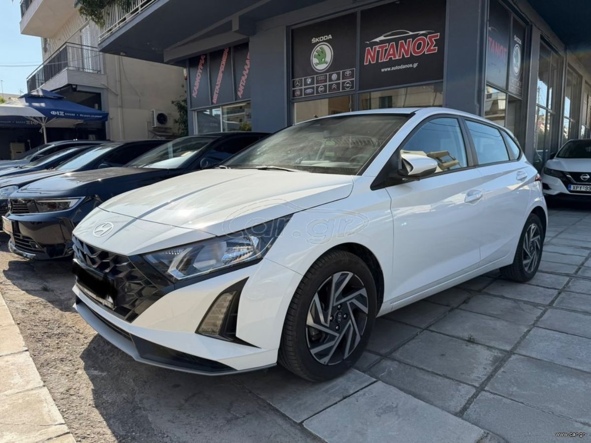 HYUNDAI i20 2024