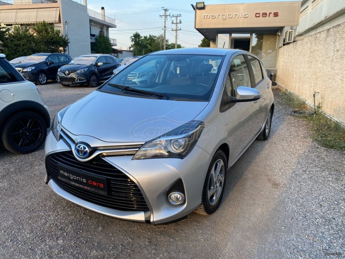 TOYOTA YARIS 2016